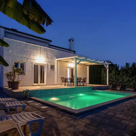 4 Bedroom In