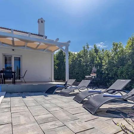 4 Bedroom In 펜션 *