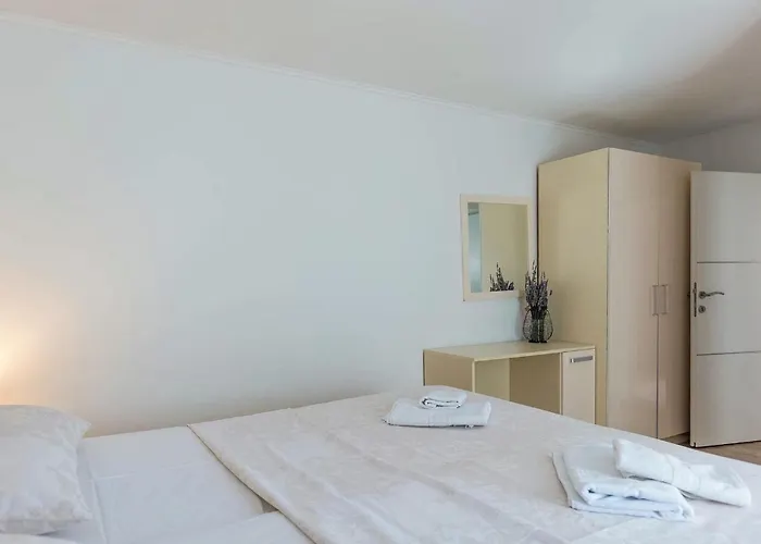 펜션 4 Bedroom In *